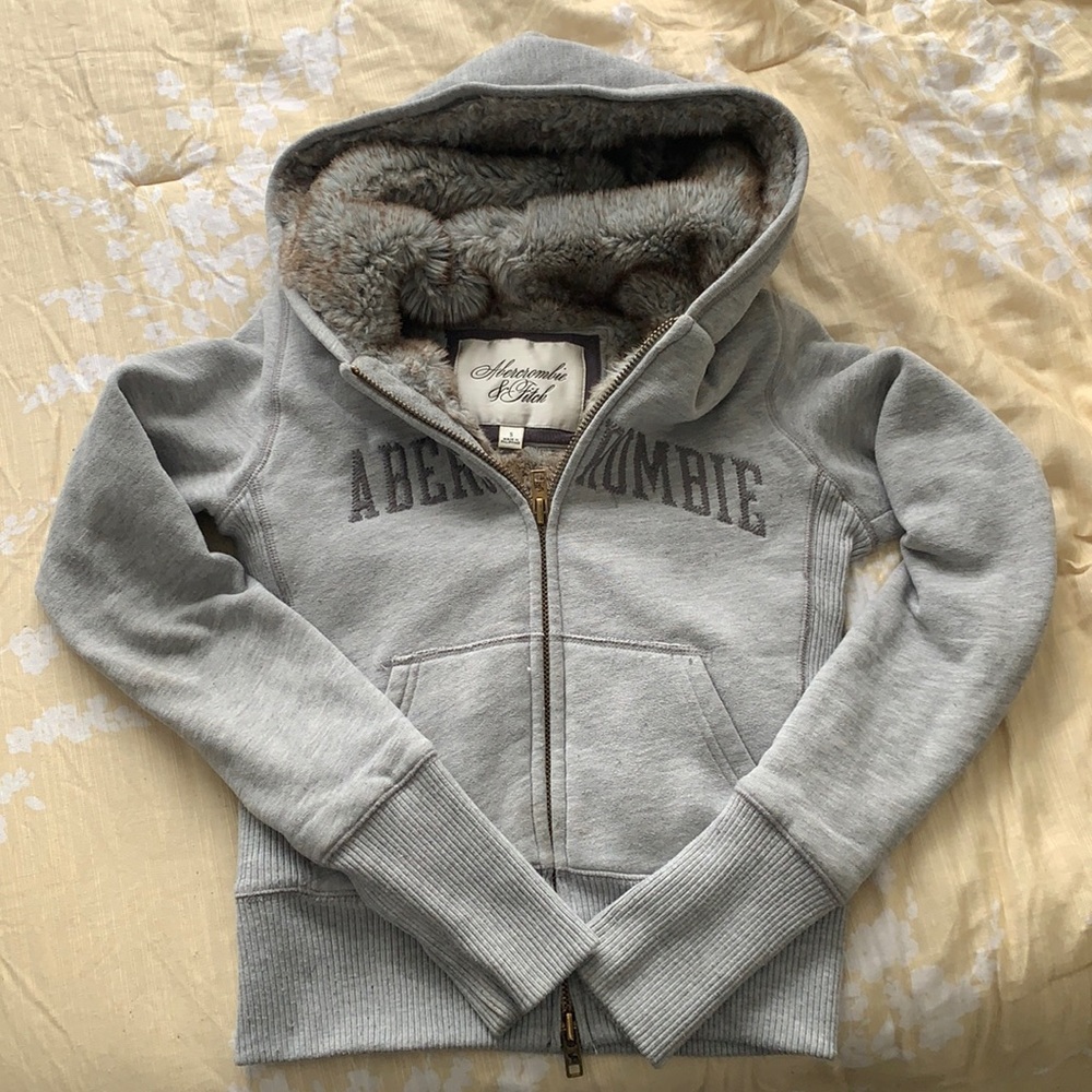 A&F Vintage Fur-Lined Zip-Up Hoodie